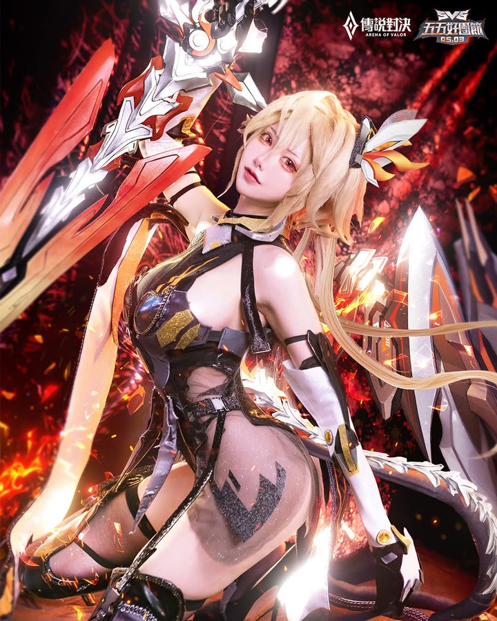 COSPLAY BUTTERFLY AOV (1)