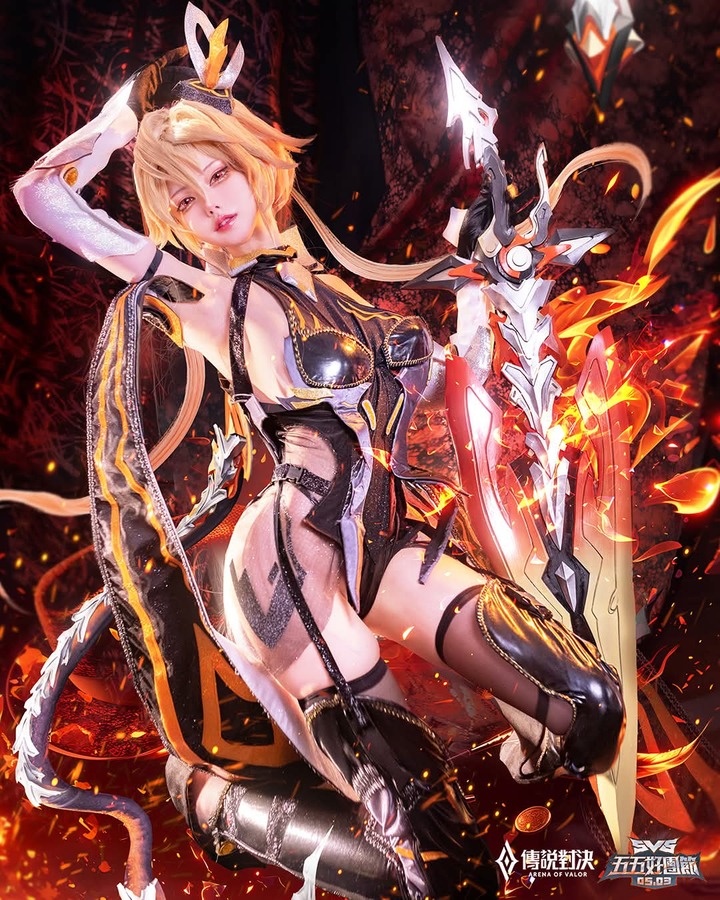 COSPLAY BUTTERFLY AOV (3)