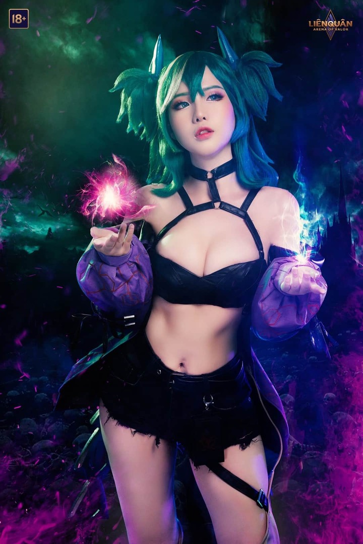 Cosplay Điêu Thuyền Tà linh pháp trượng (1)