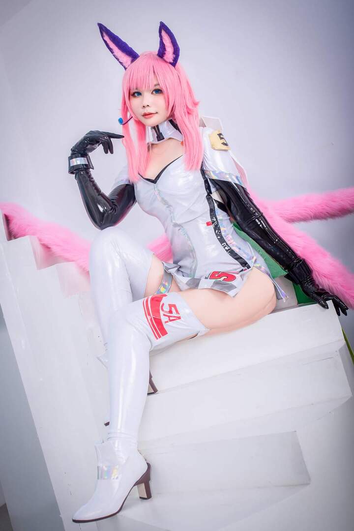 Cosplay Liliana Nữ thần F1 (3)