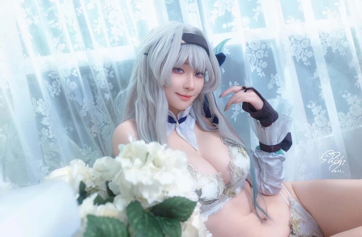 Cosplayer-Machi-cosplay-Firefly-HonkaiStar-Rail-R34 (10)