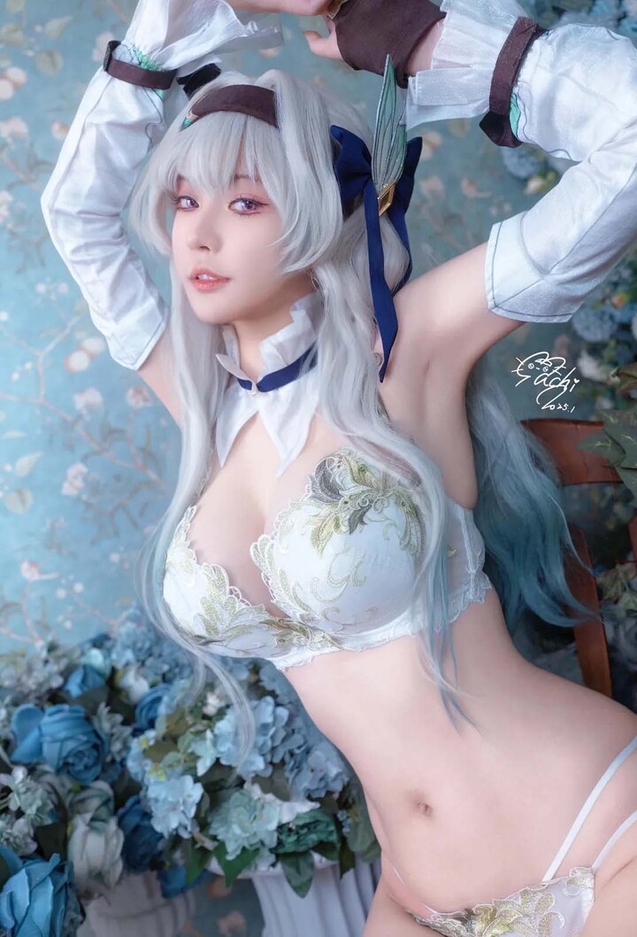 Cosplayer-Machi-cosplay-Firefly-HonkaiStar-Rail-R34 (5)
