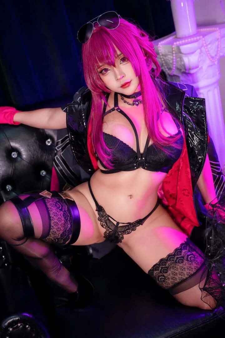 ảnh cosplay kafka
