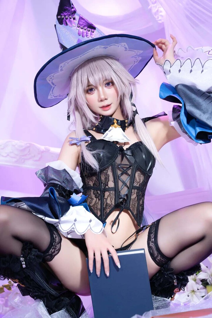 ảnh hsr the herta cosplay