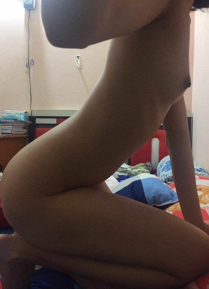 ảnh sex học sinh tự chụp