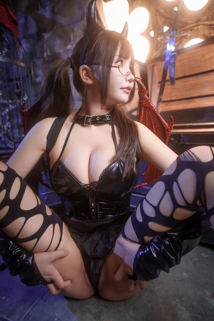 sex cosplay lồn non
