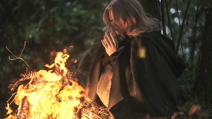 Coser-Nekokoyoshi-cosplay-Melinaa-Elden-Ring (20)