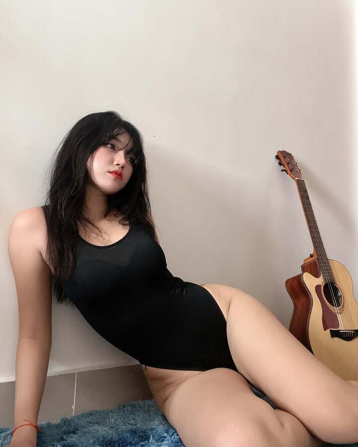 ảnh bodysuit gái xinh