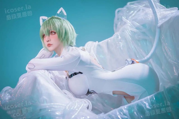 ảnh gái xinh cosplay bodysuit