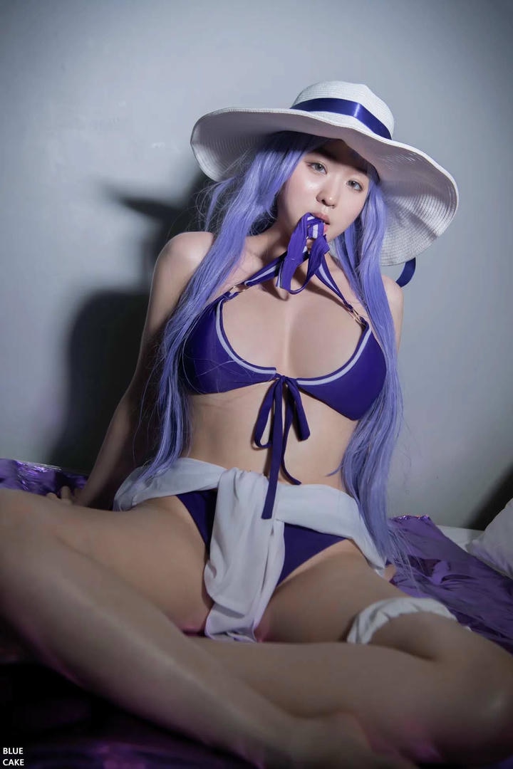 cosplay caitlyn tiệc bể bơi 18+ (4)