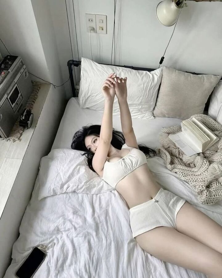 gái đẹp đồ ngủ gợi cảm