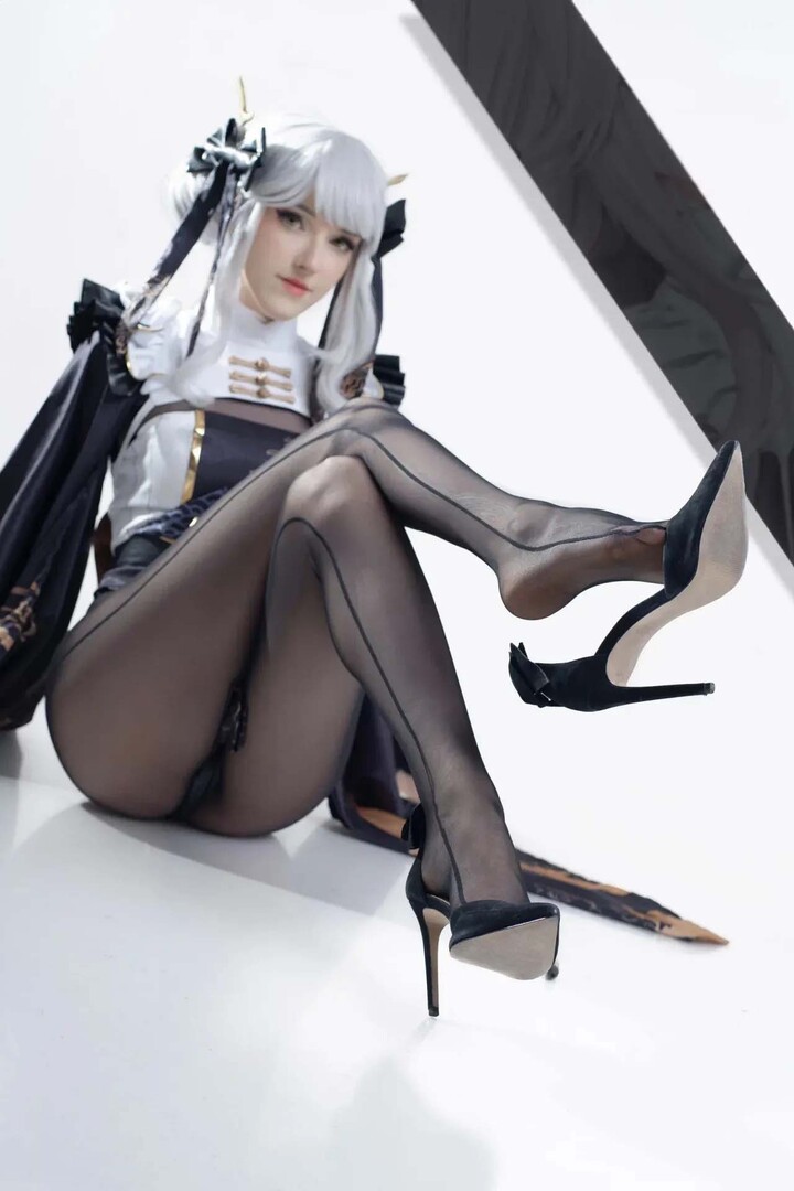 Ảnh Cosplay Blanc NIKKE (20)