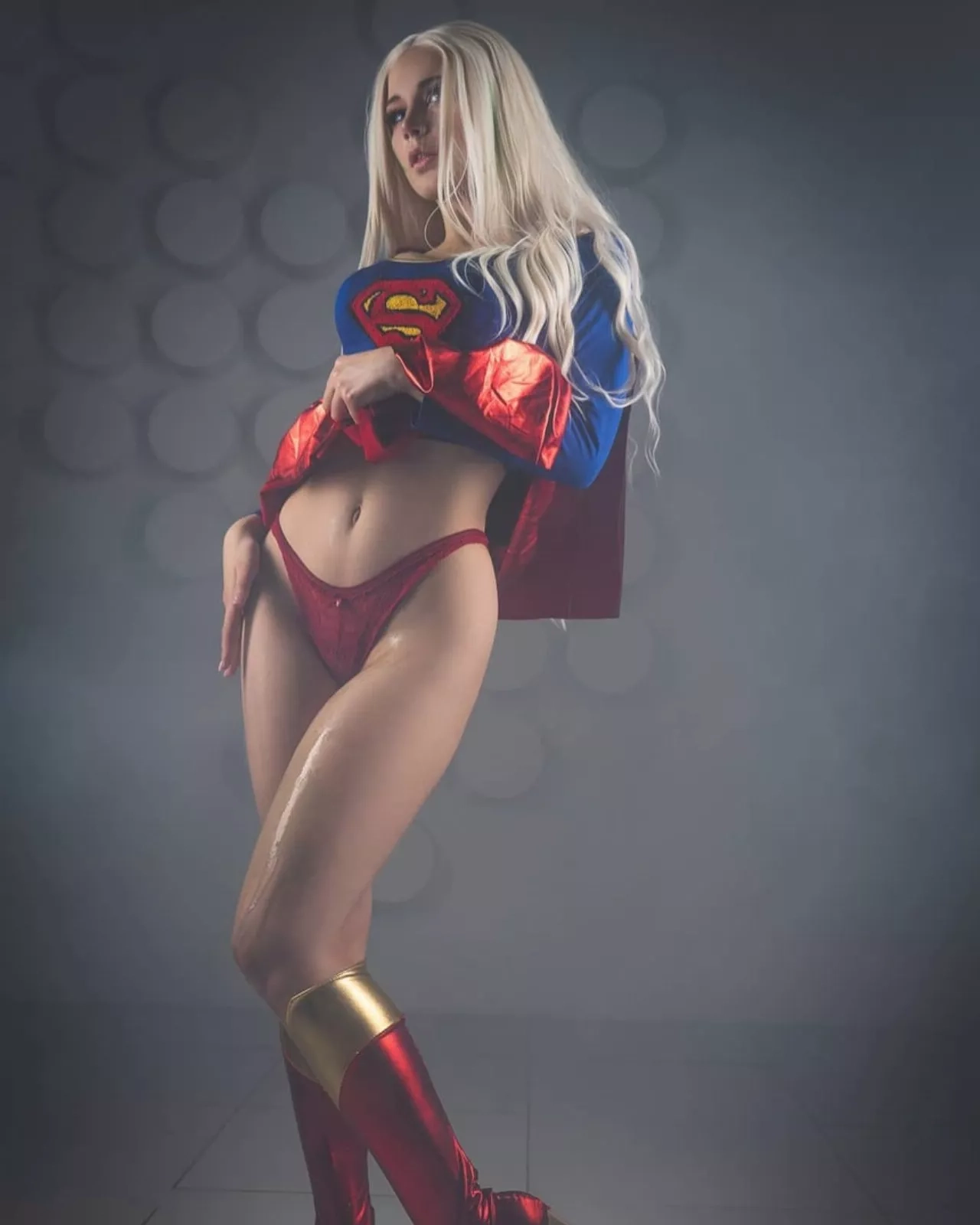 ảnh supergirl cosplay sexy