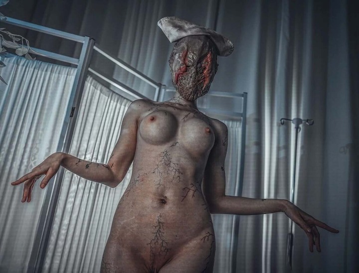 cosplay-bubble-head-nurse-nude-silent-hill-2 (5)