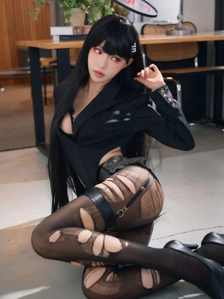 Rio Tsukatsuki JK uniform cosplay