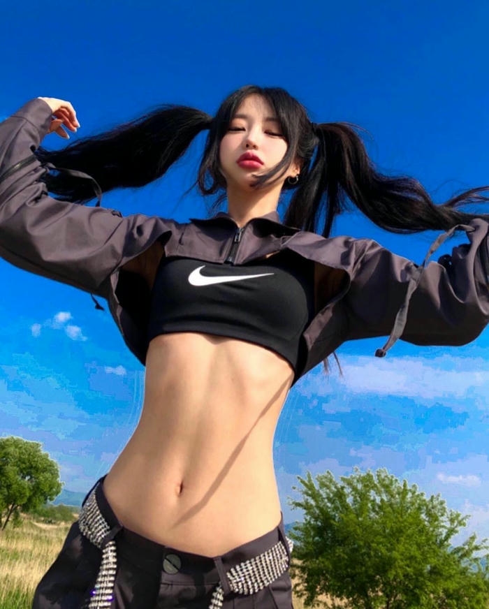 crop top body nóng bỏng