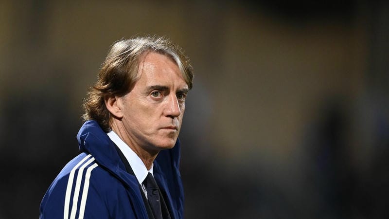 Mancini linh hoạt chiến thuật theo đối thủ