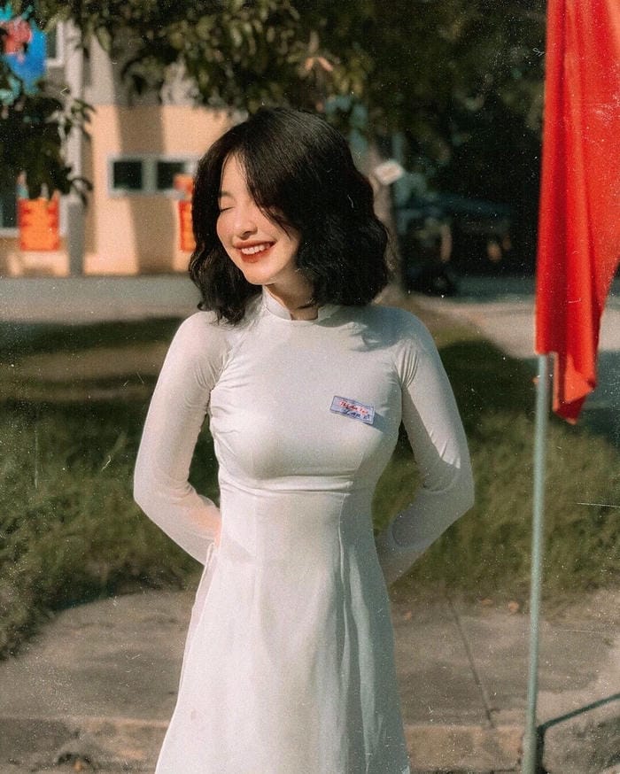 áo dài nữ sinh chụp ảnh