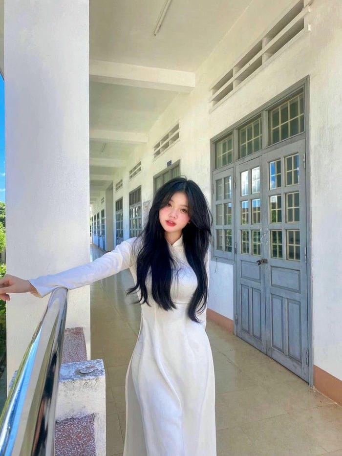 áo dài nữ sinh nón lá