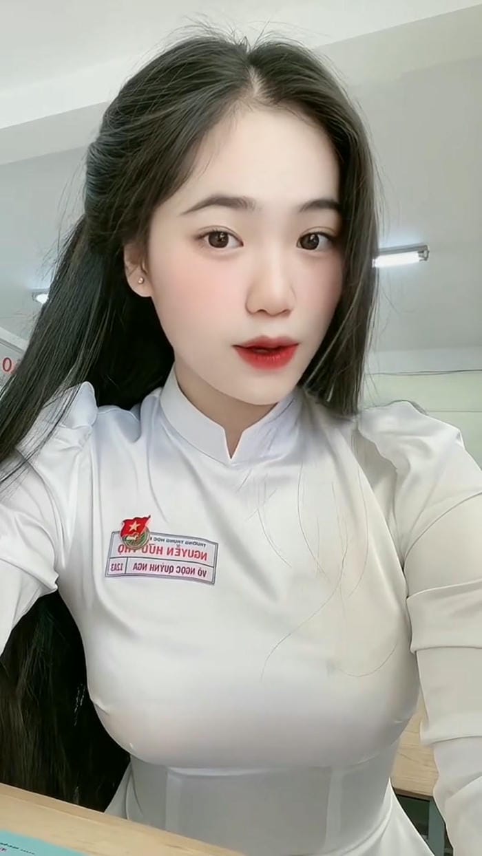 áo dài nữ sinh