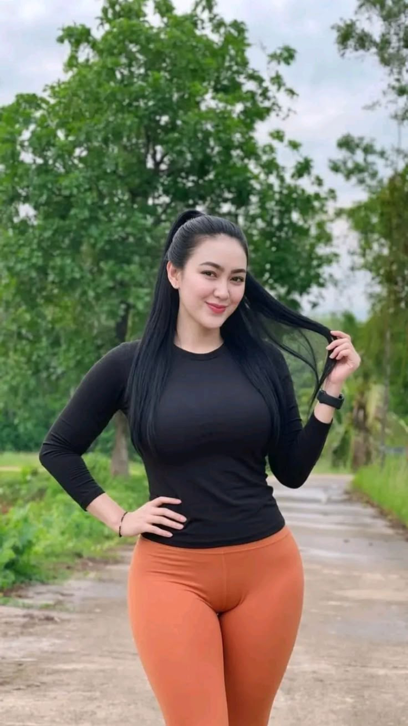 Ảnh Gái Mặc Legging 10