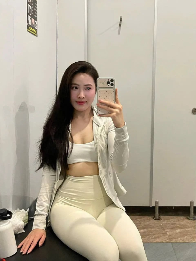 Ảnh Gái Mặc Legging 3