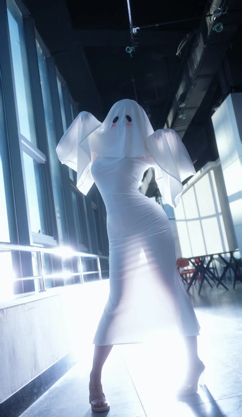 Ảnh Cosplay Ma Nữ Áo Trắng bú cặc ma nữ