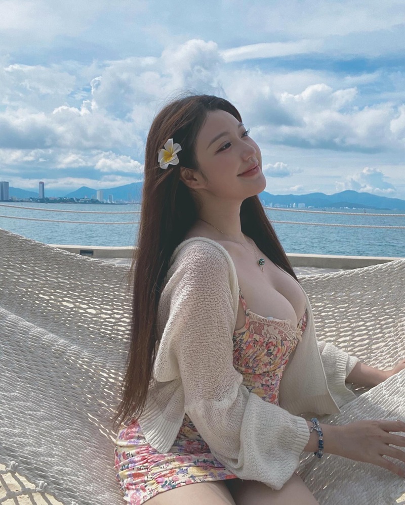 Miệng ngậm cu đầy Kamidayhehe