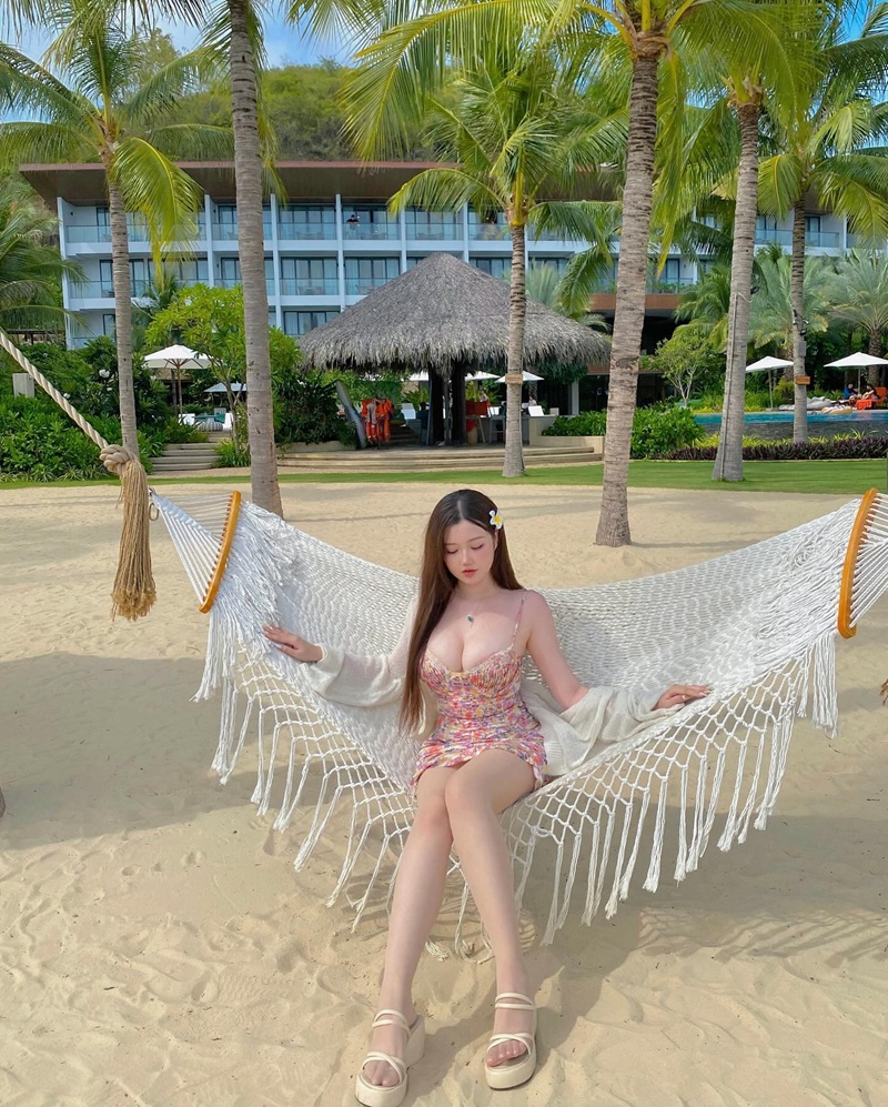 Lồn hồng khít Kamidayhehe quyến rũ