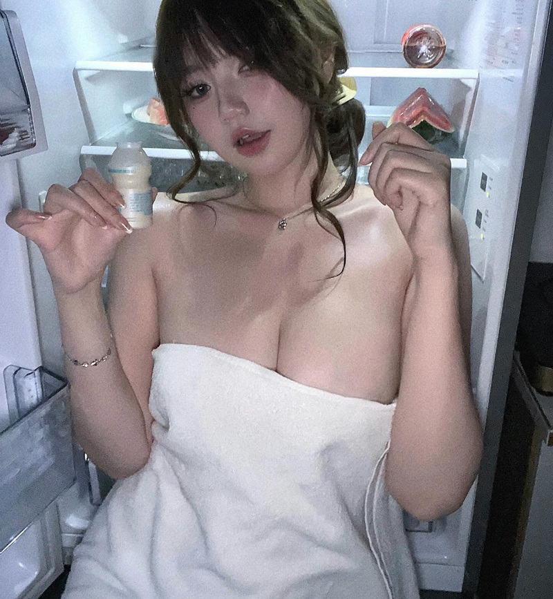 Mặt dính tinh trùng Kamidayhehe