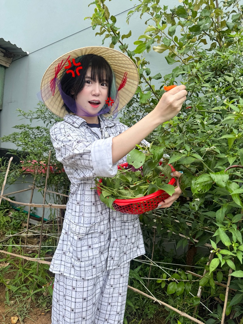 Ảnh Mèo Simmy cosplay bunny girl hở hang