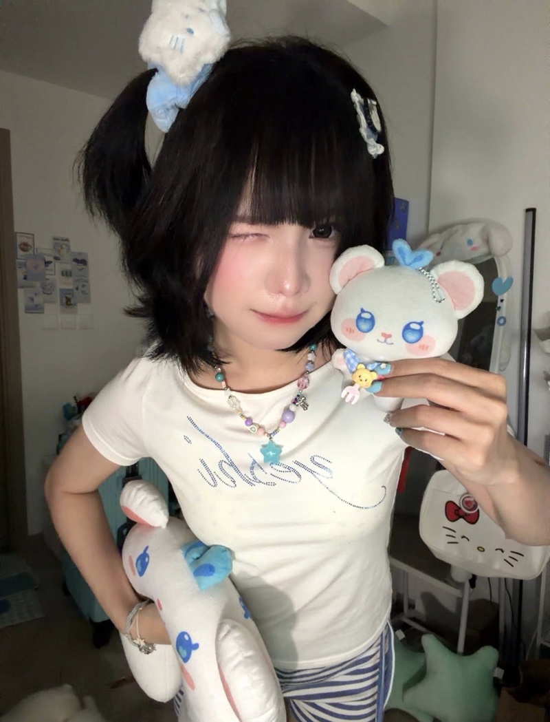 Ảnh Mèo Simmy hot girl mèo dâm cực mạnh