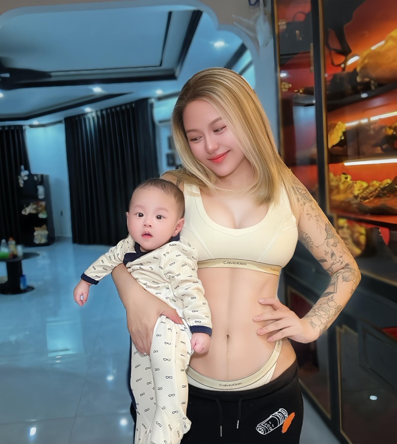 Suzie Nguyễn Onlyfans 22