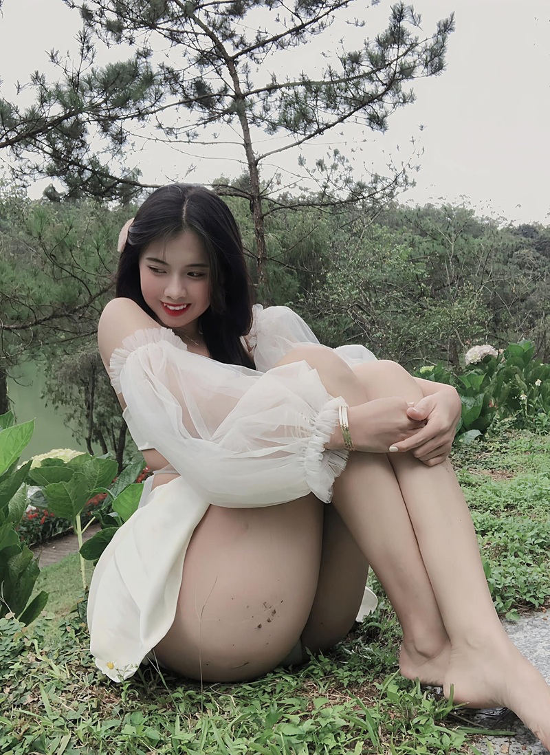 Miệng ngậm cu đầy Trương Khả Di