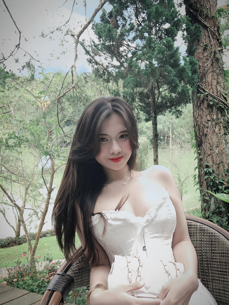 Bị creampie dính đầy Trương Khả Di