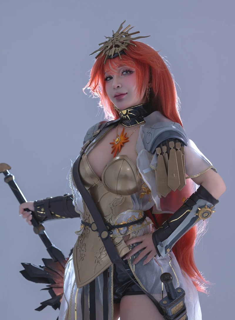 Vú bự bị nhai mạnh