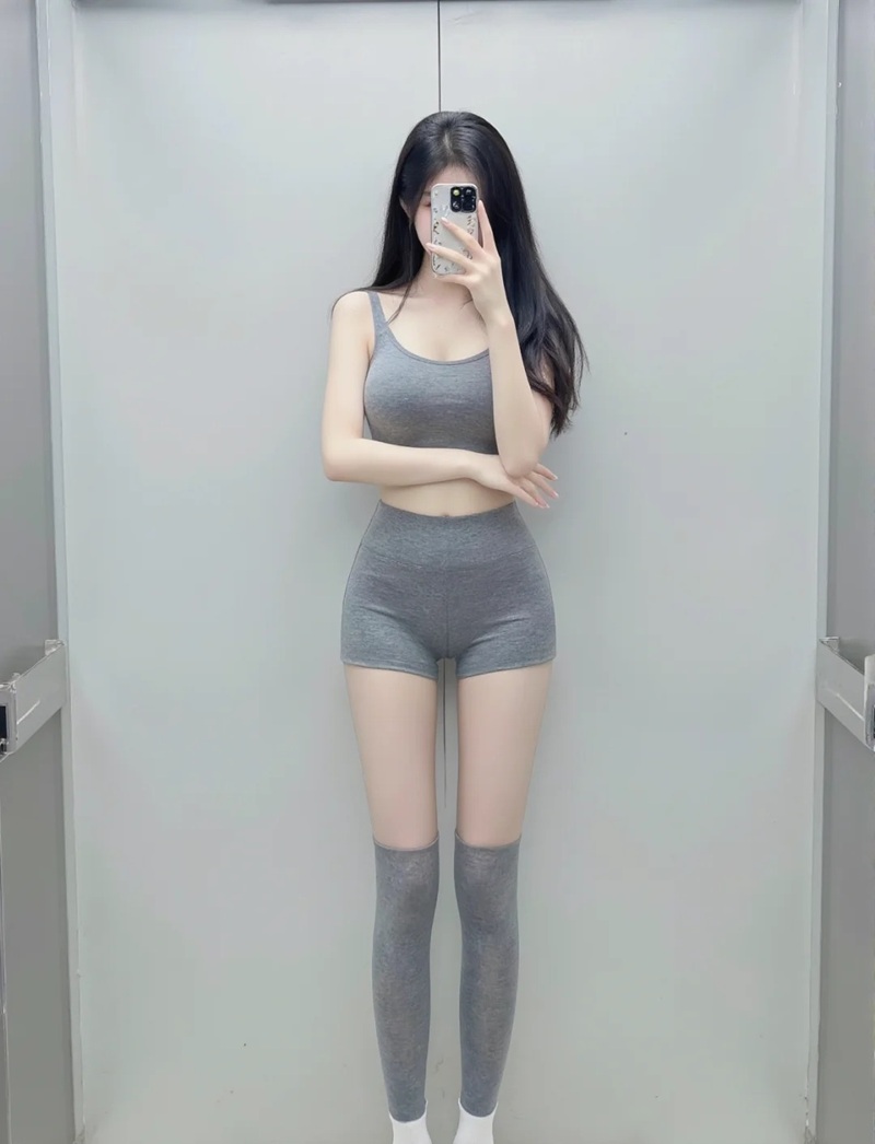 Mông cong legging ôm sát làm say đắm ánh nhìn