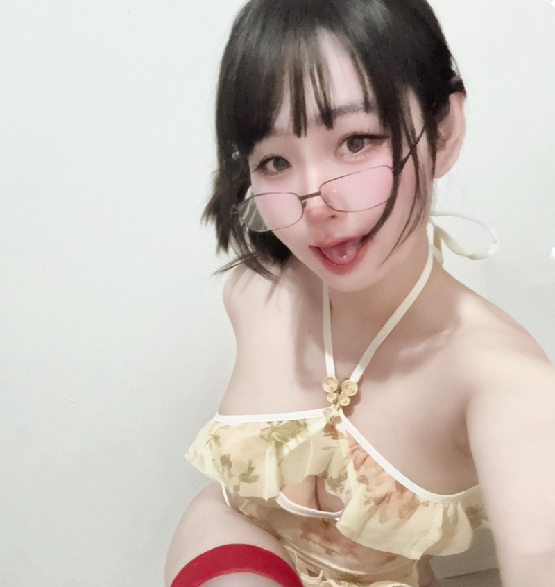 Mông căng Alicejungxx leak chờ cặc