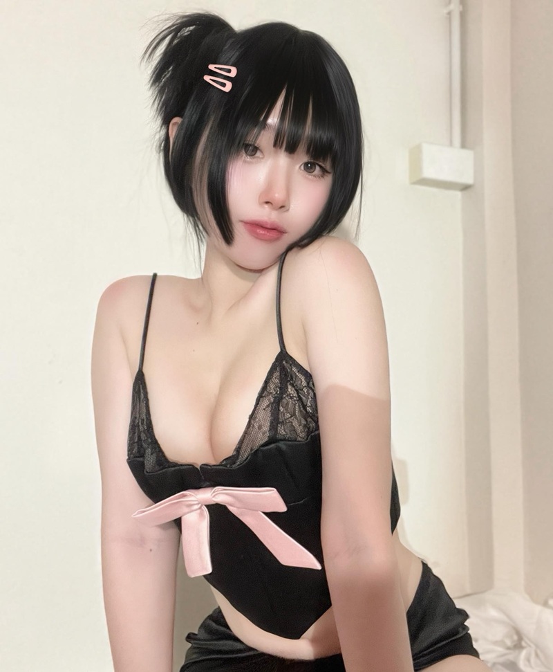 Bú cặc ướt sũng nước miếng
