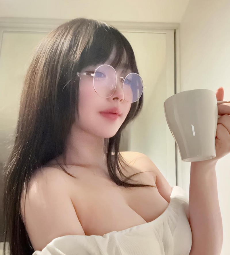 Mông bự chờ bị đập mạnh Alicejungxx