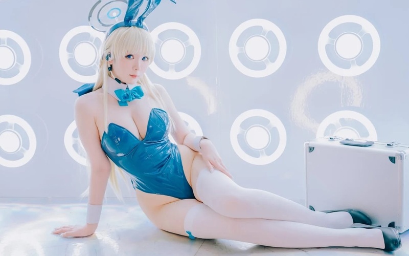 Ảnh Cosplay Asuma Toki Bunny R34 mông đỏ vì bị tát mạnh