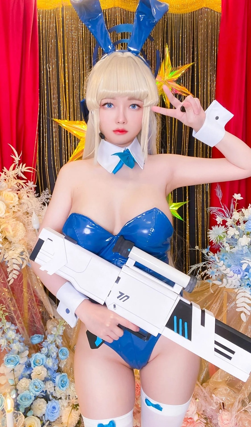 Ảnh Cosplay Asuma Toki Bunny R34 full body nude tai thỏ R34