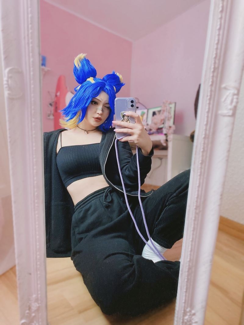 Ảnh Cosplay Neon Valorant Sexy R34 4