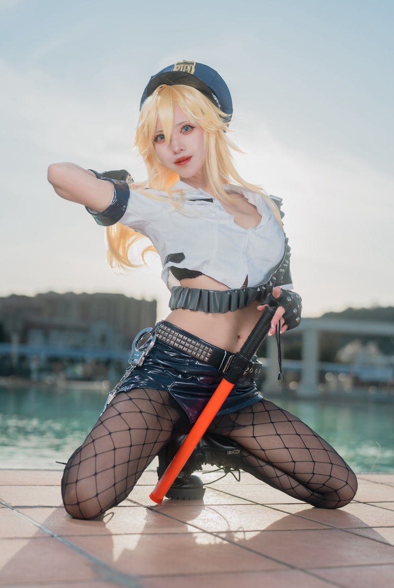 Ảnh Cosplay Police Girl 10
