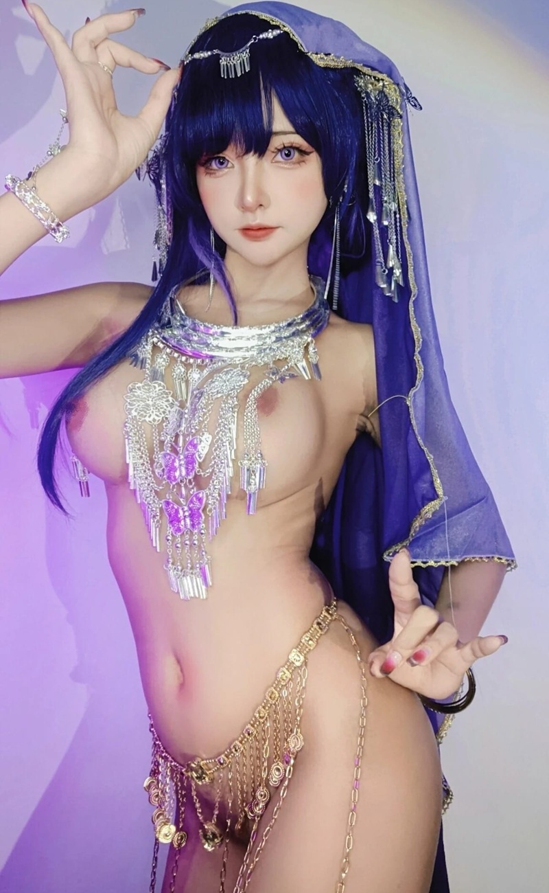 Quỳ bú dã man không dừng gái cosplay nude