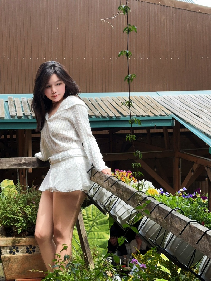 Ảnh Bảo Trinh bú cu nhìn dâm