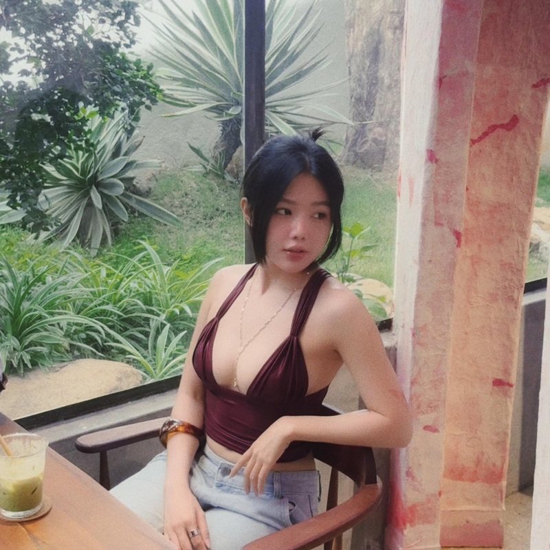 Ảnh Bảo Trinh tư thế khêu gợi nhất