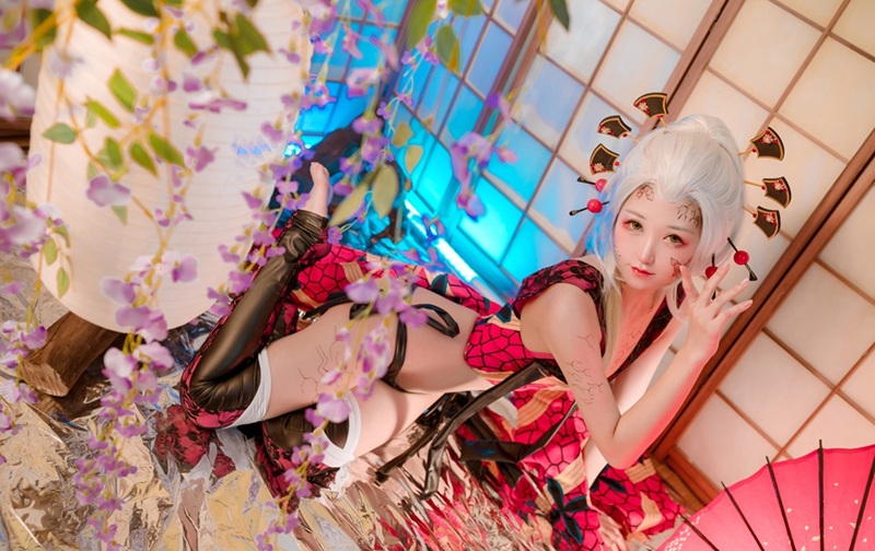 Ảnh Cosplay Daki vú rung rinh dâm đãng