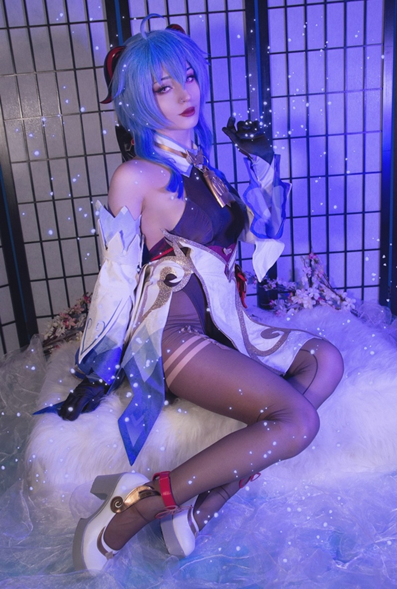 Ảnh Cosplay Ganyu lồn hồng hào ướt nhẹp