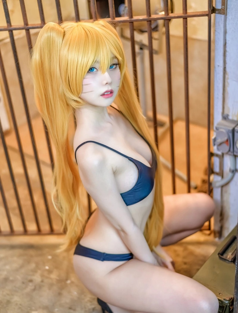 Ảnh Cosplay Naruto Uzumaki ngực căng mọng hấp dẫn
